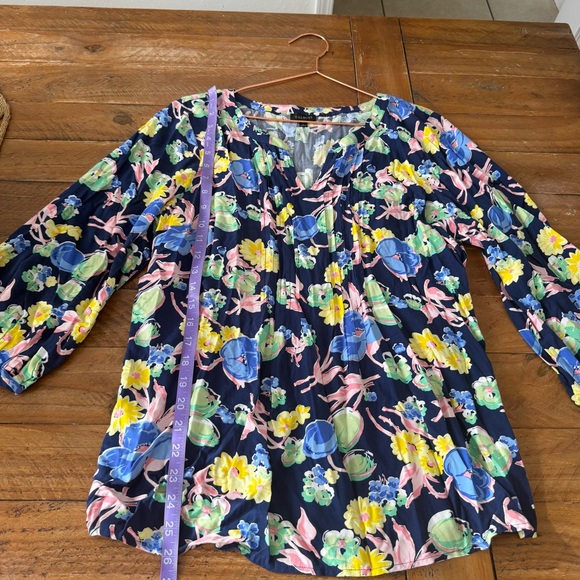 Talbots Navy Blouse with Colorful Floral Design split neck pleated - Picture 6 of 7